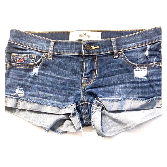 Medium-wash Cutoff Jean Shorts - Picture 1 of 5